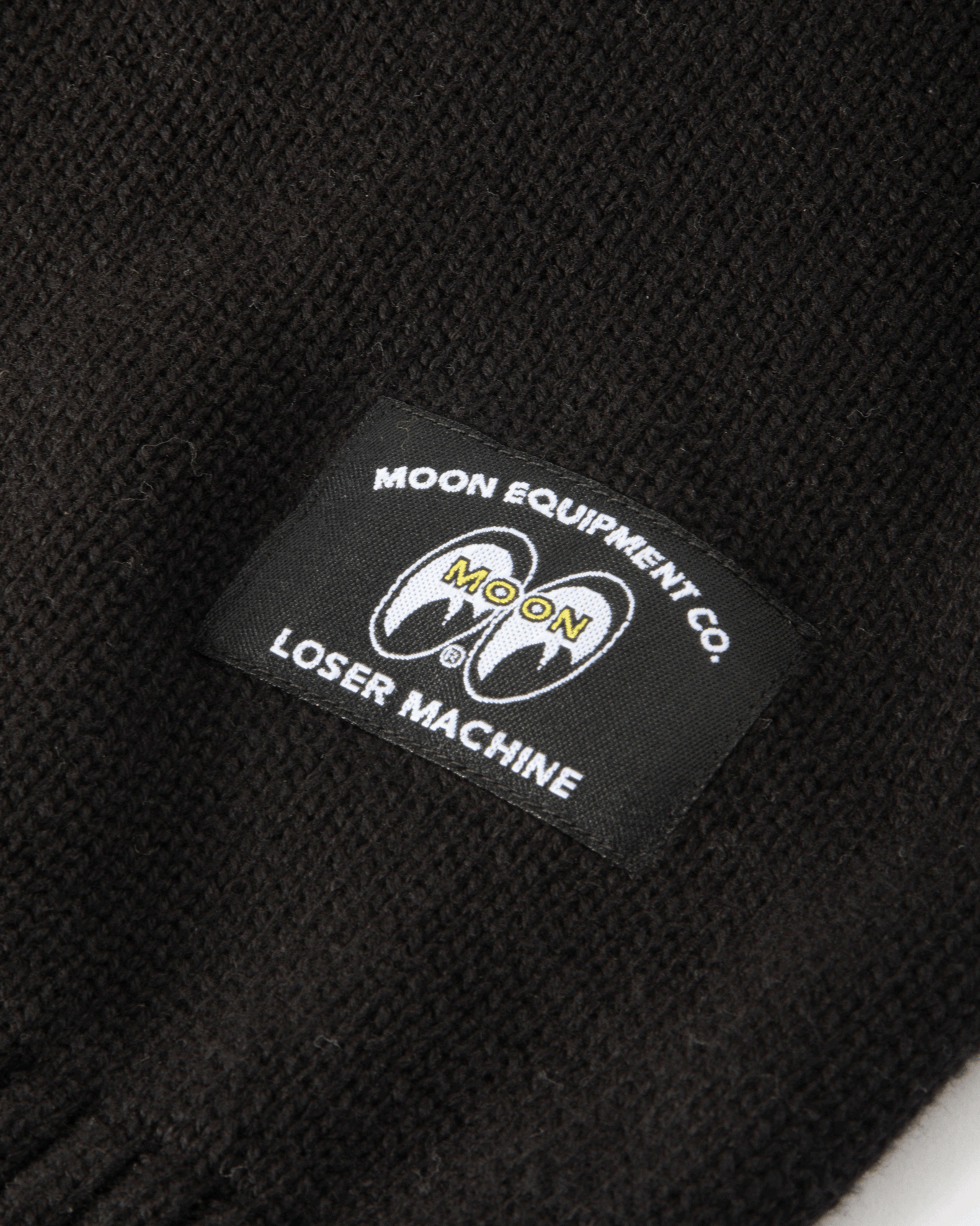 loser-machine-throttle-sweater-black-white (zoomed)