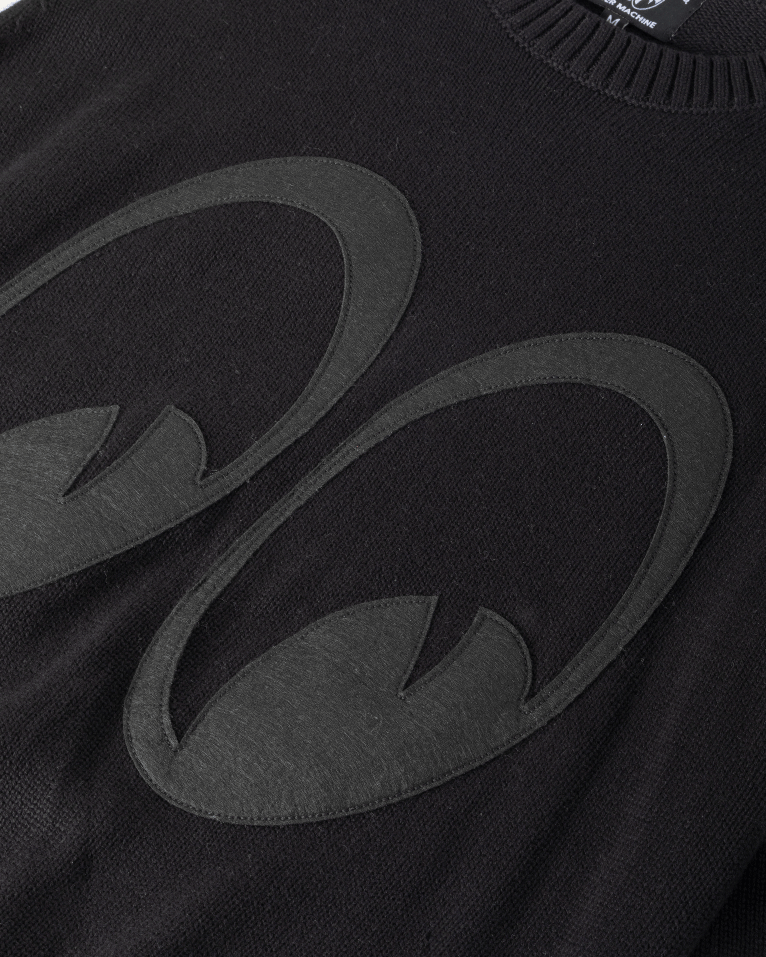 loser-machine-throttle-sweater-black-white (zoomed)